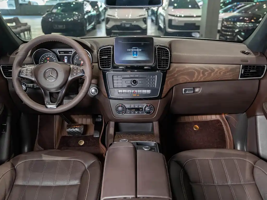 Mercedes-Benz GLE 2018 — фото 10