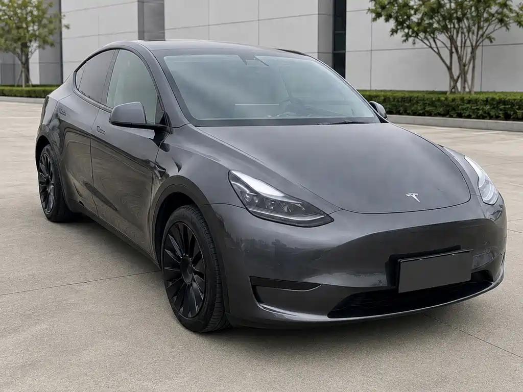 Tesla Model Y 2022 — фото 1