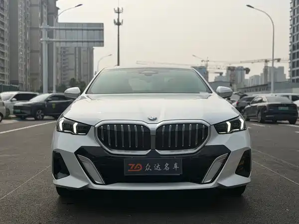 BMW 5 Series 2025