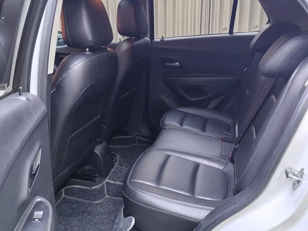 Chevrolet Trax 2015 — фото 18