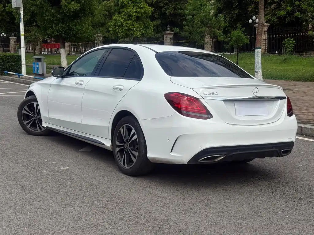 Mercedes-Benz C-Class 2020 — фото 4