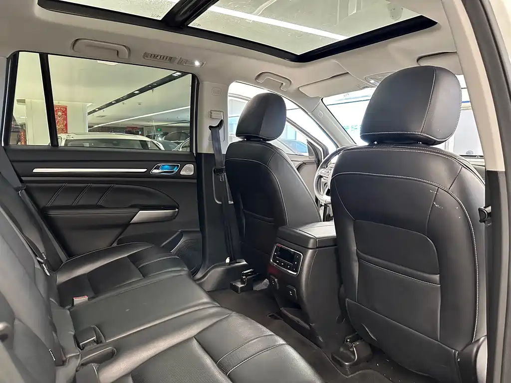 GAC Motor Trumpchi GS8 2020 — фото 15