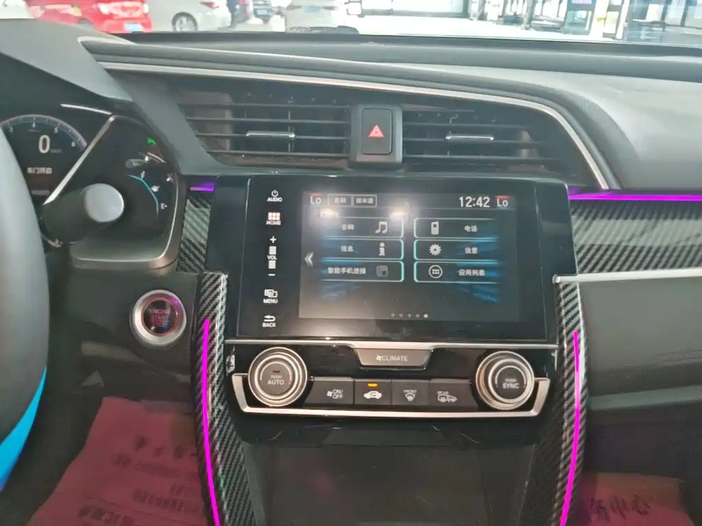 Honda Civic 2020 — фото 13