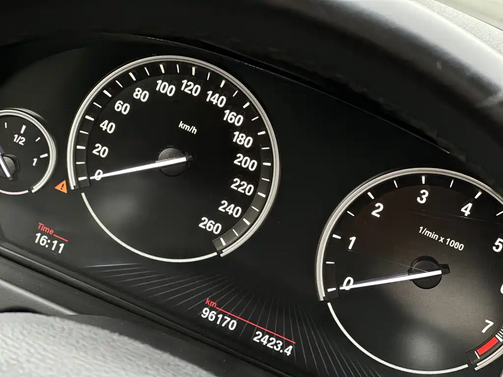 BMW X6 2015 — фото 16