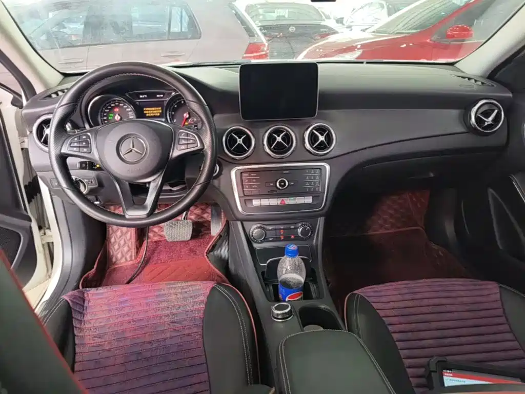 Mercedes-Benz GLA 2018 — фото 10