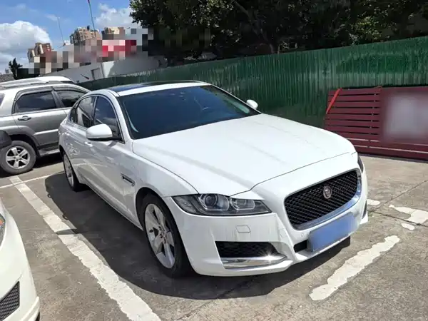 Jaguar XFL 2020
