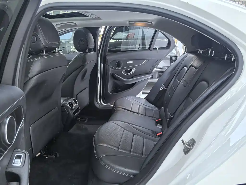 Mercedes-Benz C-Class 2020 — фото 11
