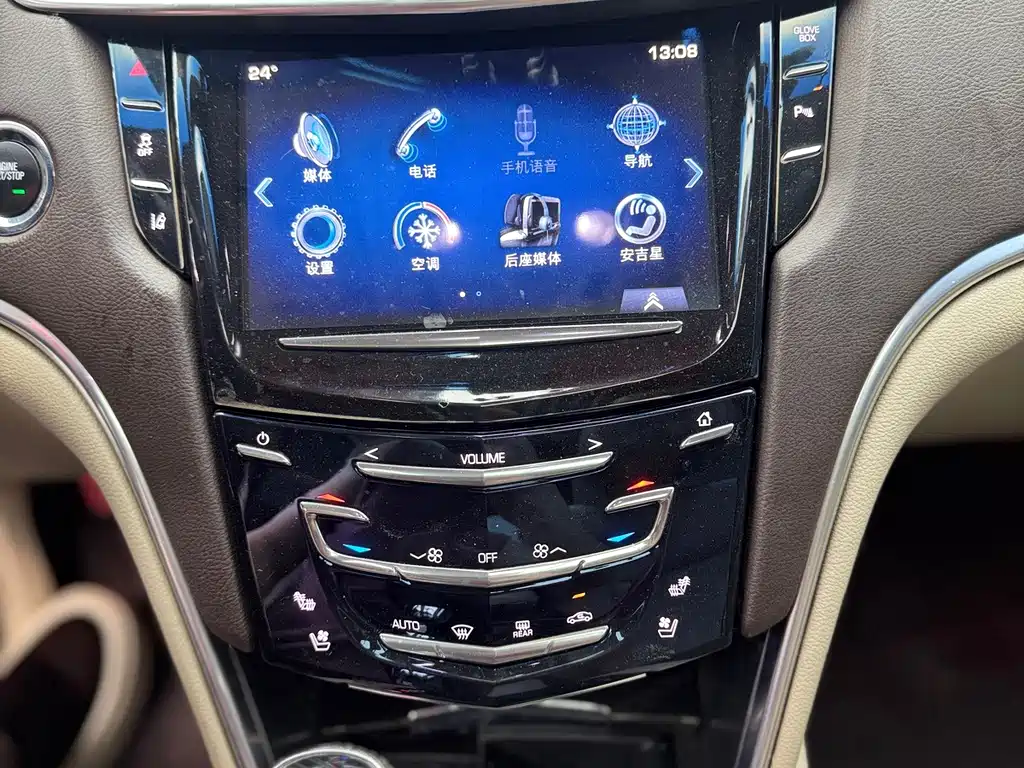 Cadillac XTS 2015 — фото 9