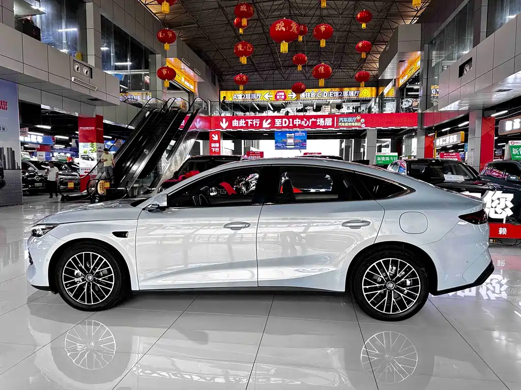 BYD Qin L 2025 — фото 21