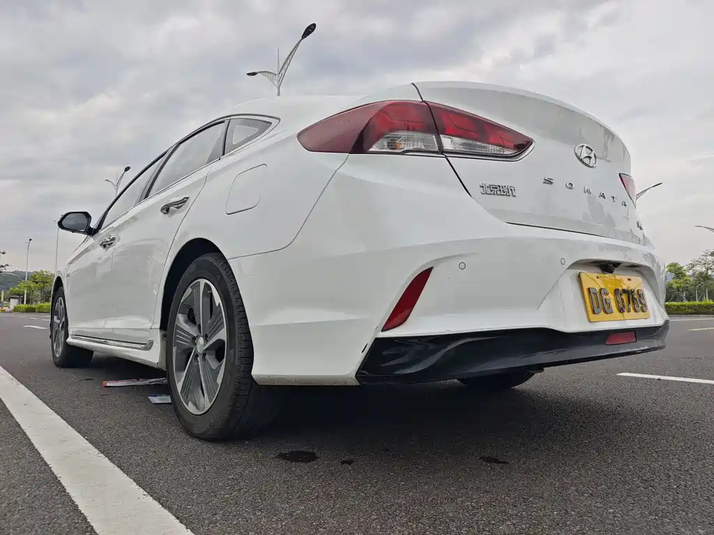 Hyundai Sonata Plug-In Hybrid 2019 — фото 28