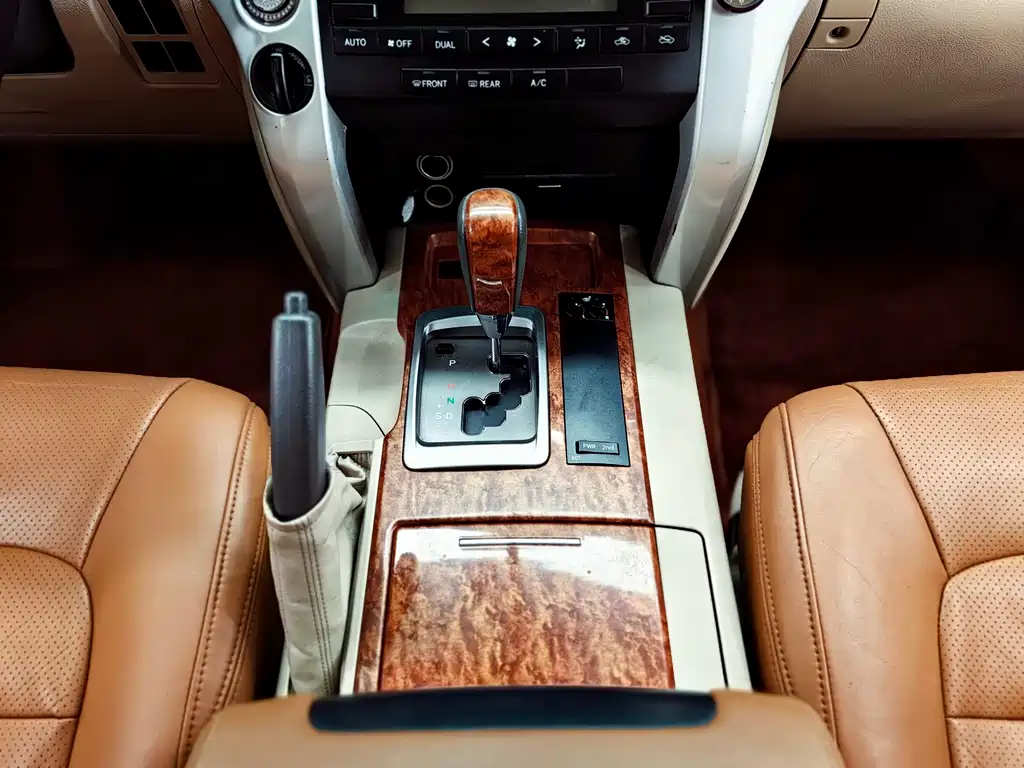Toyota Land Cruiser 2016 — фото 7