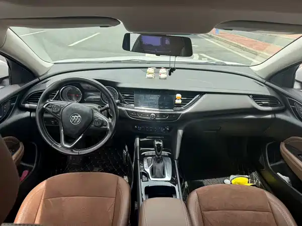 Buick Regal 2018