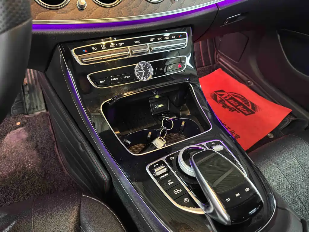 Mercedes-Benz E-Class 2017 — фото 15