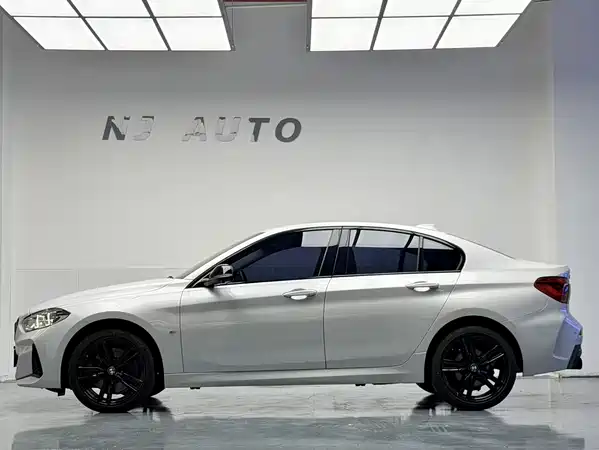 BMW 1 Series 2023