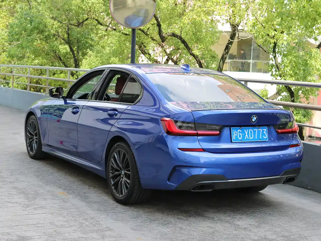 BMW 3 Series 2021