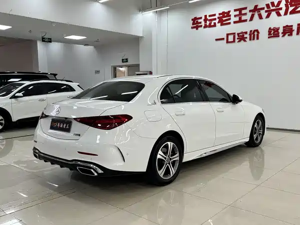 Mercedes-Benz C-Class 2022