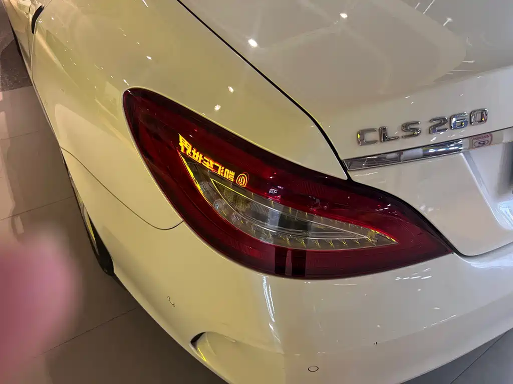 Mercedes-Benz CLS 2016 — фото 18