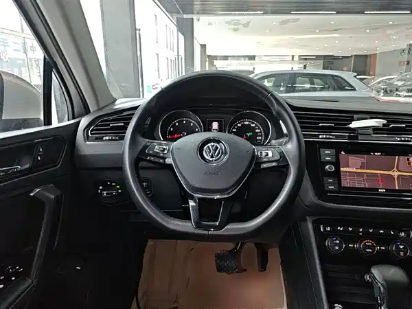 Volkswagen Tiguan L 2019