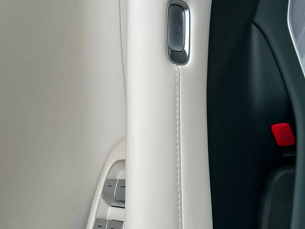 Xiaomi YU7 2025 — фото 10