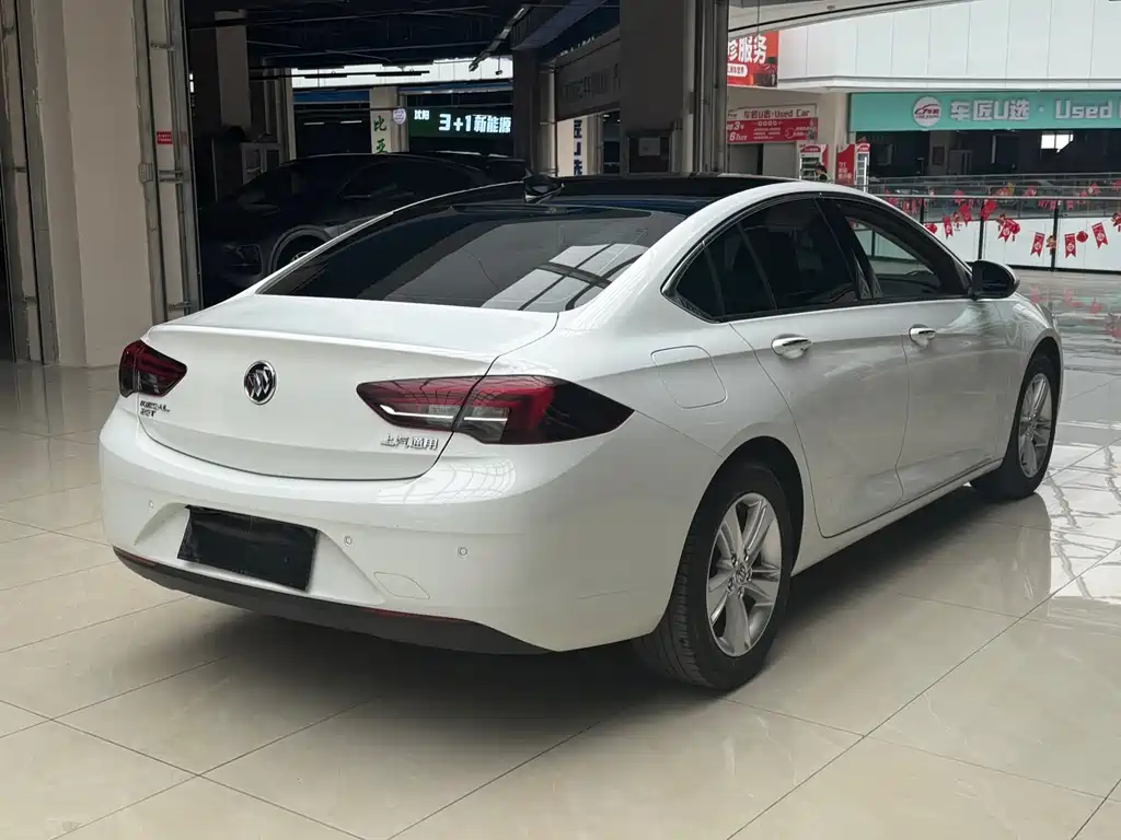 Buick Regal 2020 — фото 19