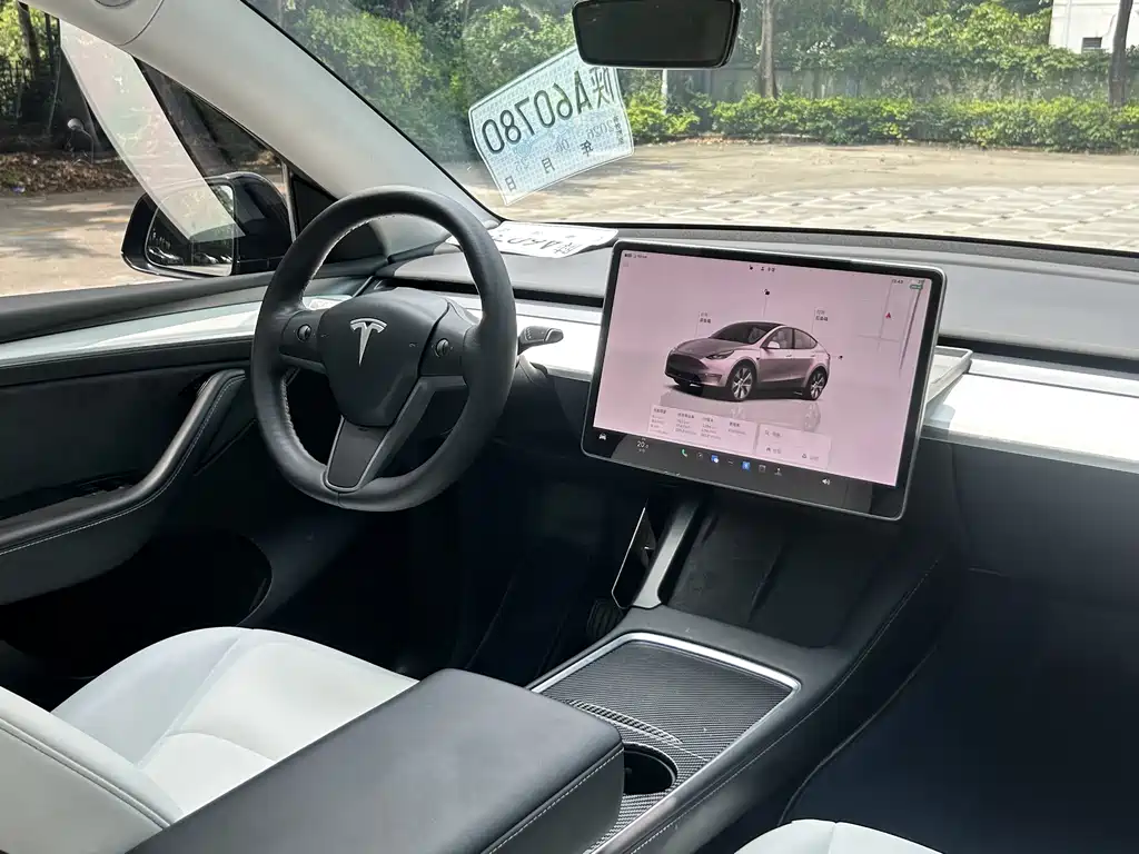 Tesla Model Y 2022 — фото 13