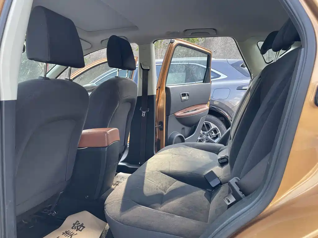 Nissan Qashqai 2015 — фото 10