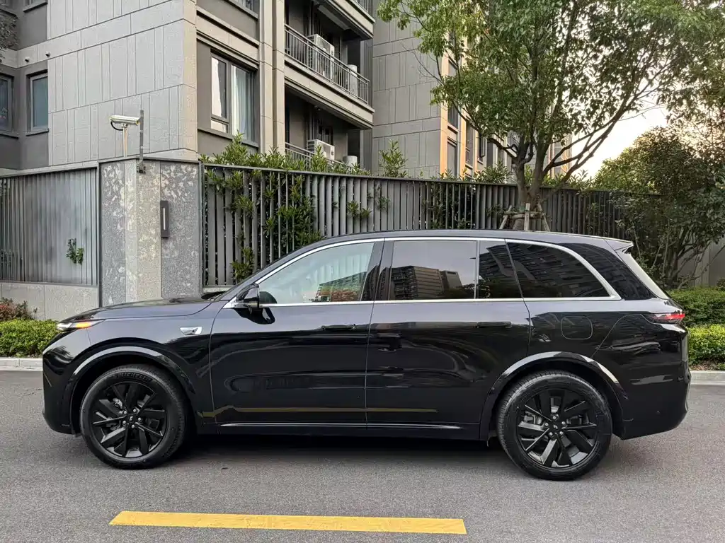 Li Auto Li L8 2023