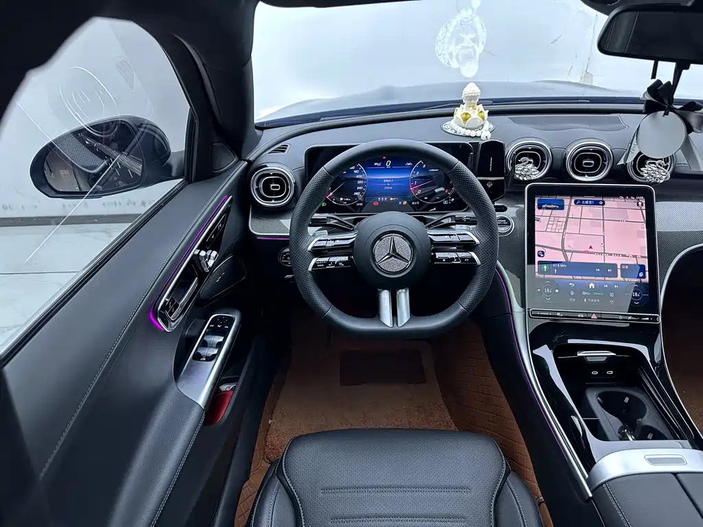 Mercedes-Benz C-Class 2025 — фото 17