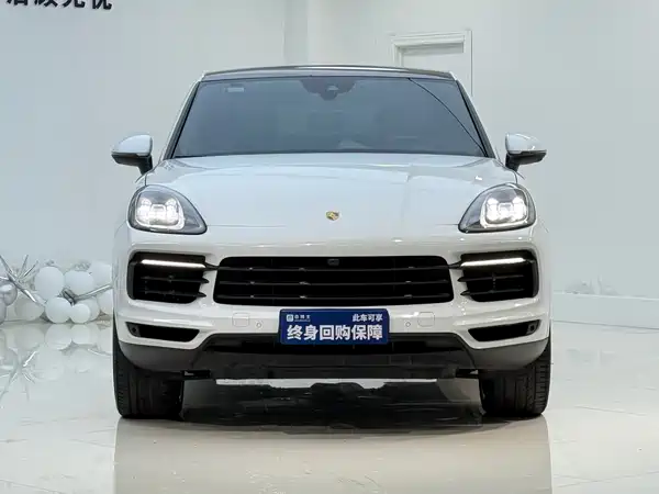 Porsche Cayenne 2021