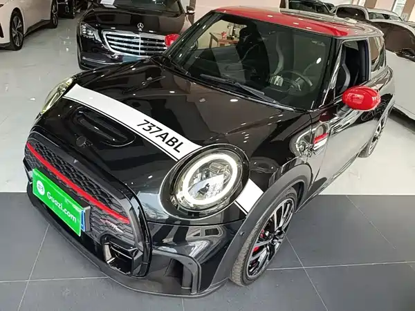 MINI JCW 2023