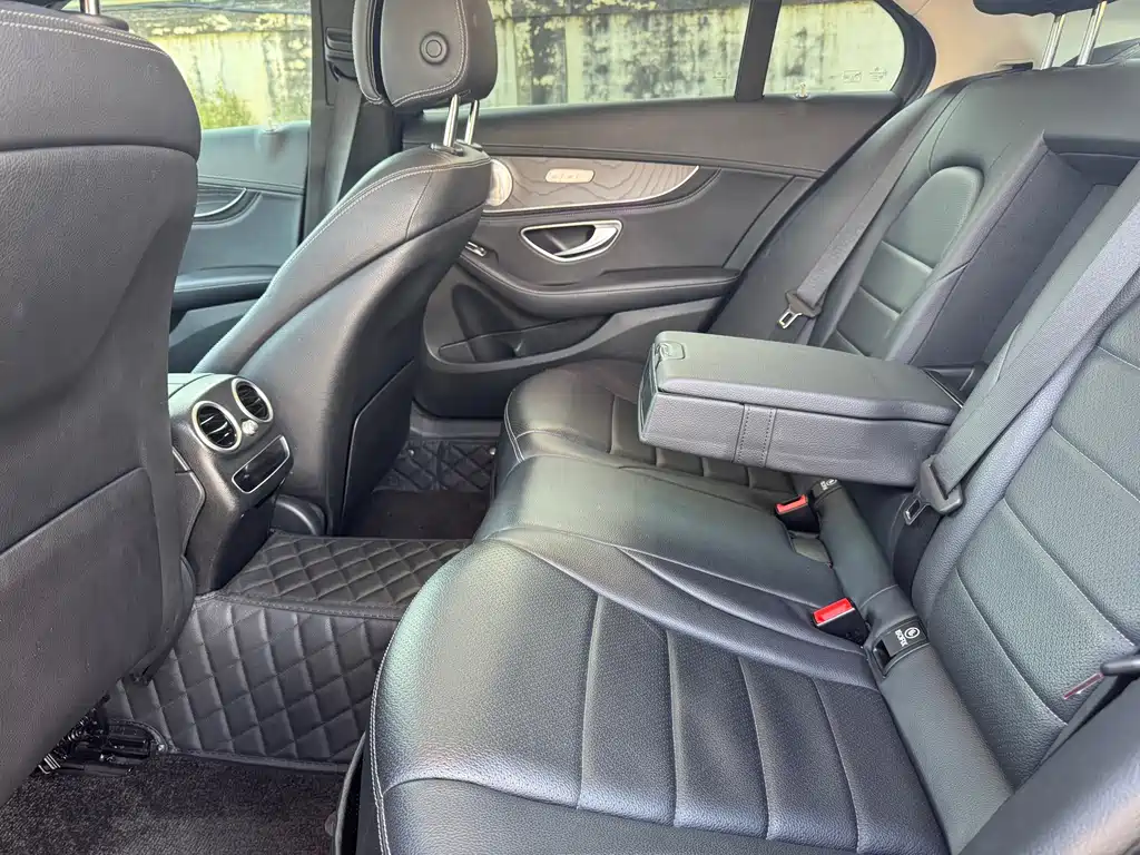 Mercedes-Benz C-Class 2019 — фото 15