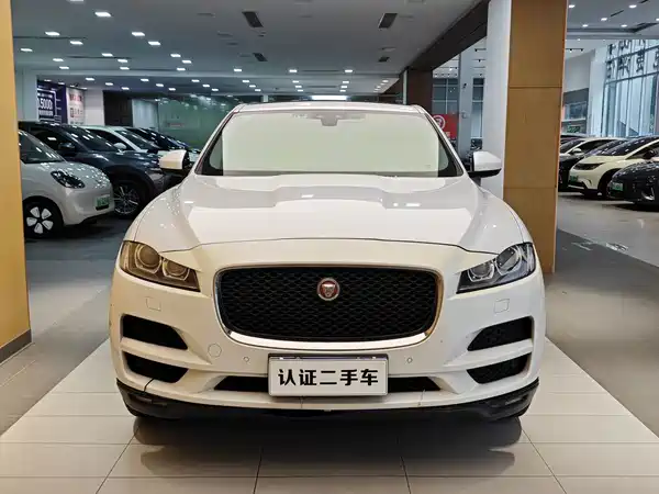 Jaguar F-PACE 2018