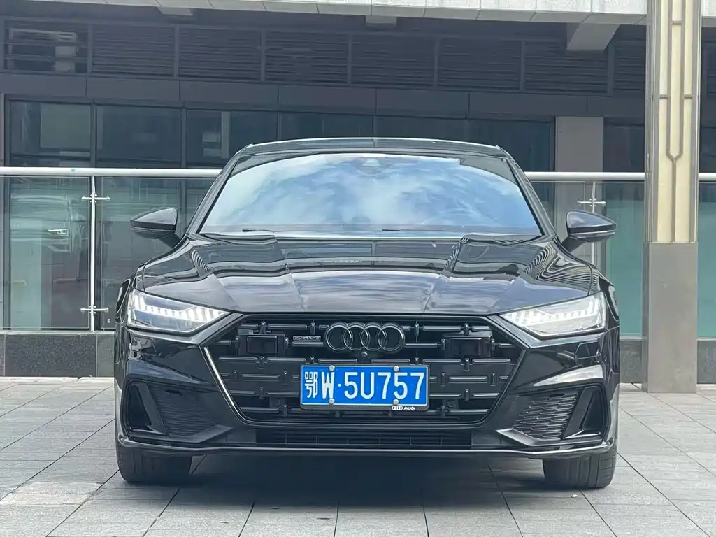 Audi A7L 2023 — фото 2