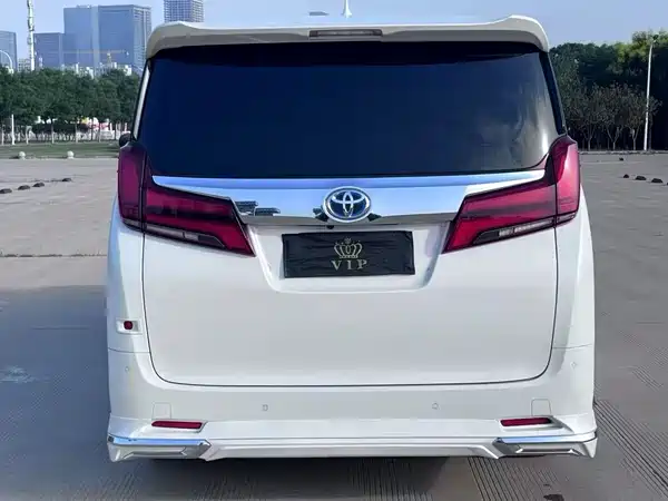 Toyota Alphard 2021