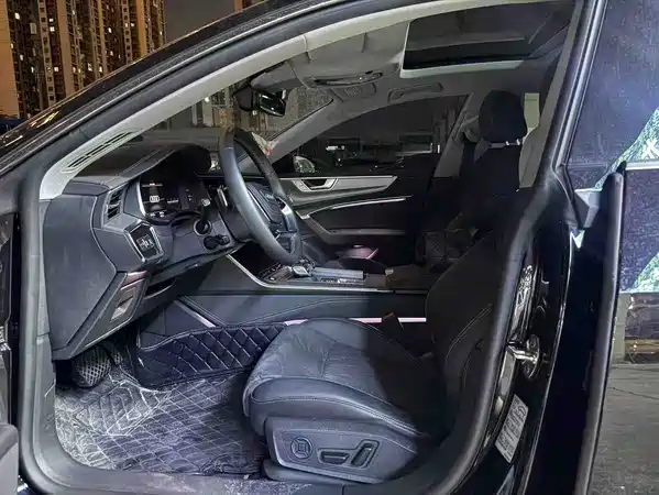 Audi A7L 2026