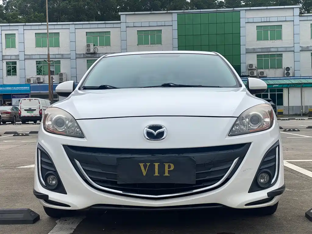 Mazda 3 Xingcheng 2015 — фото 2