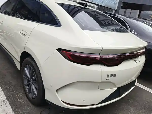 BYD Qin L 2025