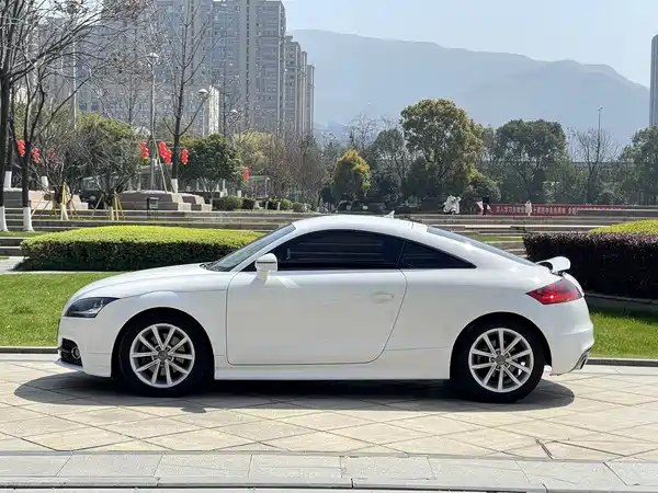 Audi TT 2014