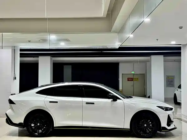 Changan UNI-V 2022