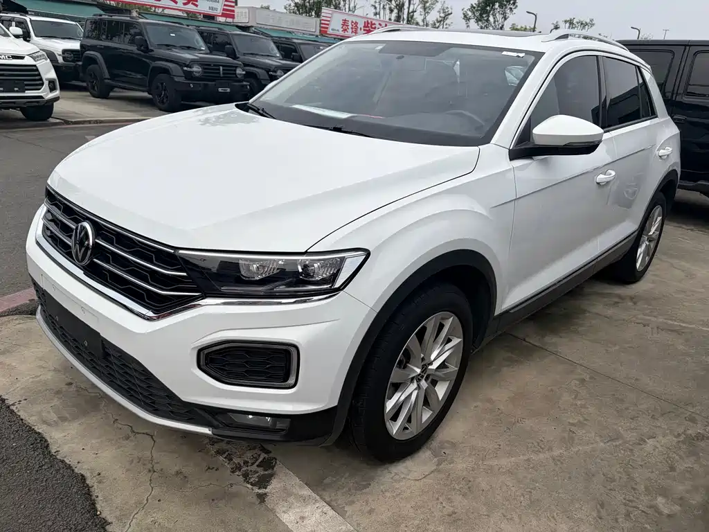 Volkswagen T-Roc 2023 — фото 2