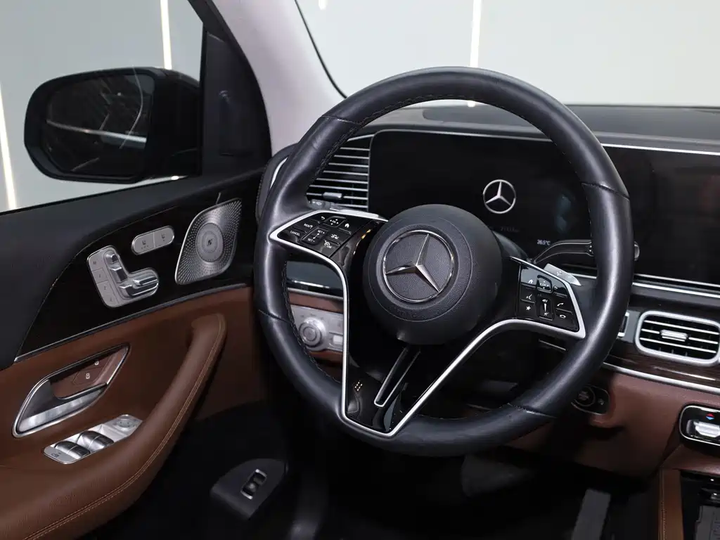 Mercedes-Benz GLE 2025