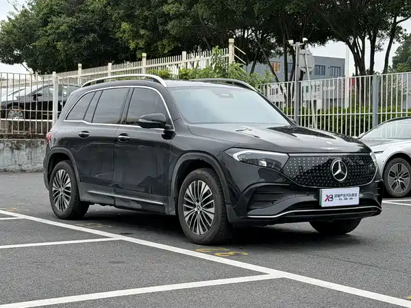 Mercedes-Benz EQB 2026