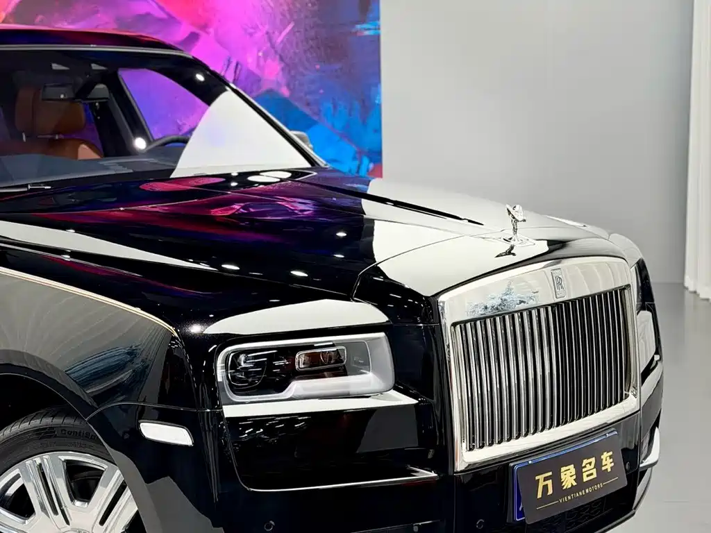 Rolls-Royce Cullinan 2020 — фото 8