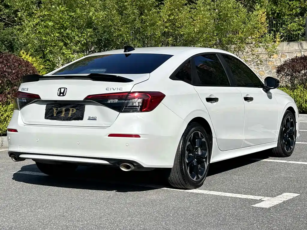 Honda Civic 2022 — фото 16