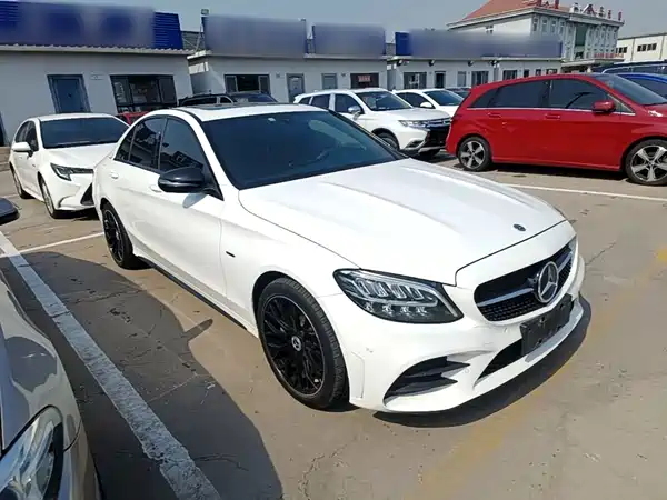 Mercedes-Benz C-Class 2021
