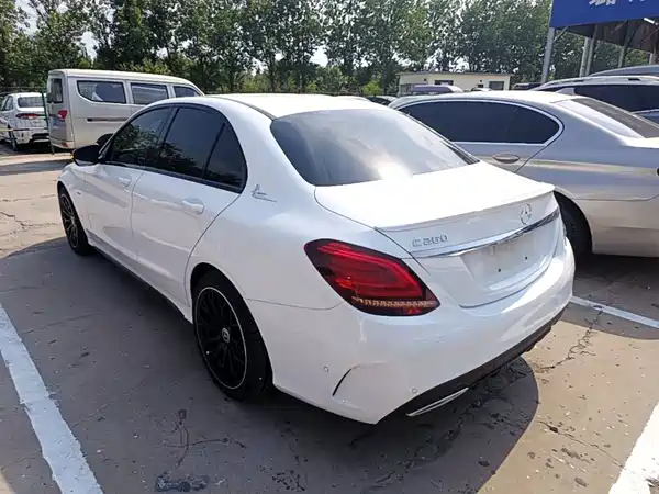 Mercedes-Benz C-Class 2021