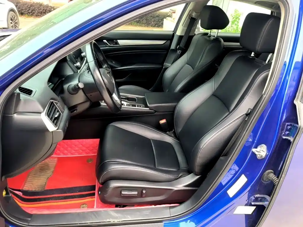 Honda Accord 2020 — фото 15