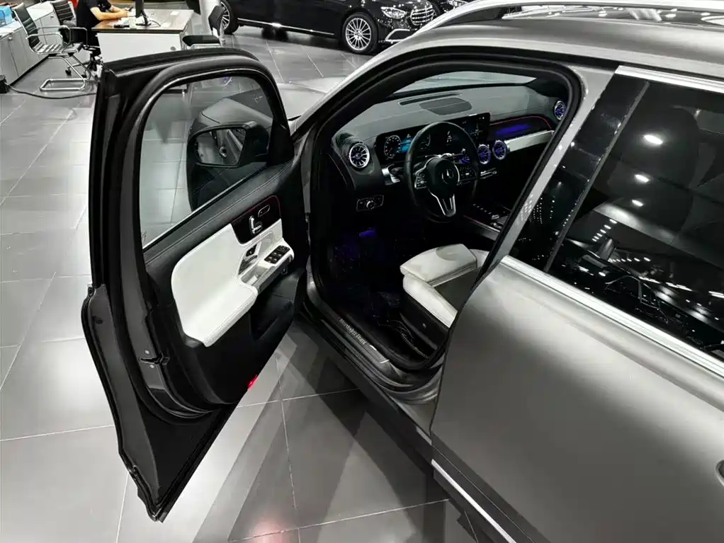 Mercedes-Benz EQB 2023 — фото 13