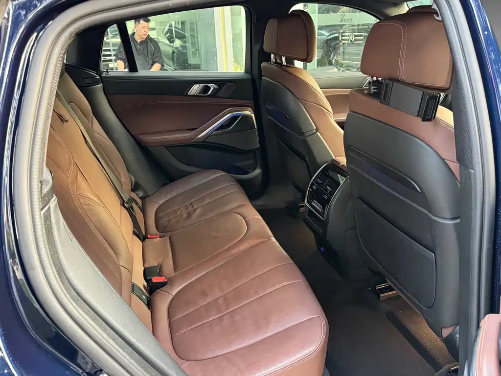 BMW X6 2021 — фото 10