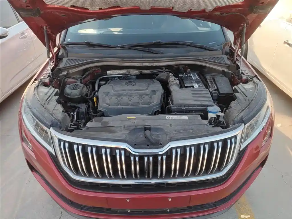 Skoda Kodiaq GT 2020 — фото 10